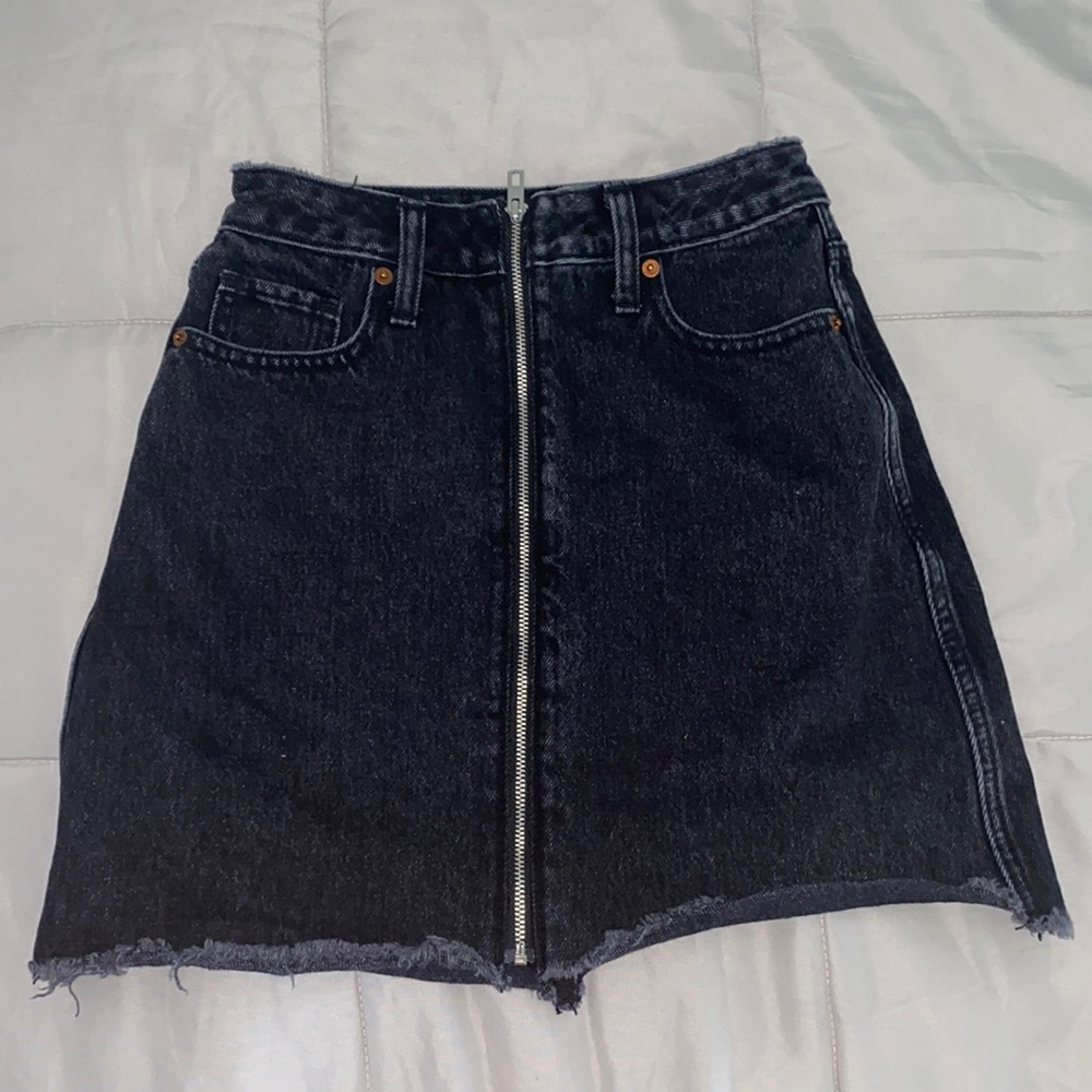 Abercrombie & Fitch Zip Up Skirt